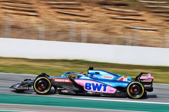 Esteban Ocon (FRA) Alpine F1 Team A522.
24.02.2022. Formula One Testing, Day Two, Barcelona, Spain. Thursday.
- www.xpbimages.com, EMail: requests@xpbimages.com &copy; Copyright: Moy / XPB Images