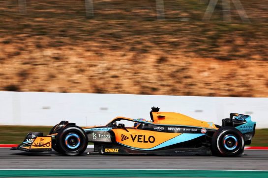 Daniel Ricciardo (AUS) McLaren MCL36.
24.02.2022. Formula One Testing, Day Two, Barcelona, Spain. Thursday.
- www.xpbimages.com, EMail: requests@xpbimages.com &copy; Copyright: Batchelor / XPB Images