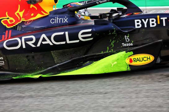 Sergio Perez (MEX) Red Bull Racing RB18 - flow-vis paint on sidepod floor.
24.02.2022. Formula One Testing, Day Two, Barcelona, Spain. Thursday.
- www.xpbimages.com, EMail: requests@xpbimages.com &copy; Copyright: Batchelor / XPB Images