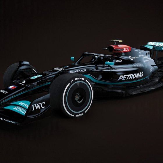 Mercedes sees performance of new cars ‘relatively similar’ to 2021