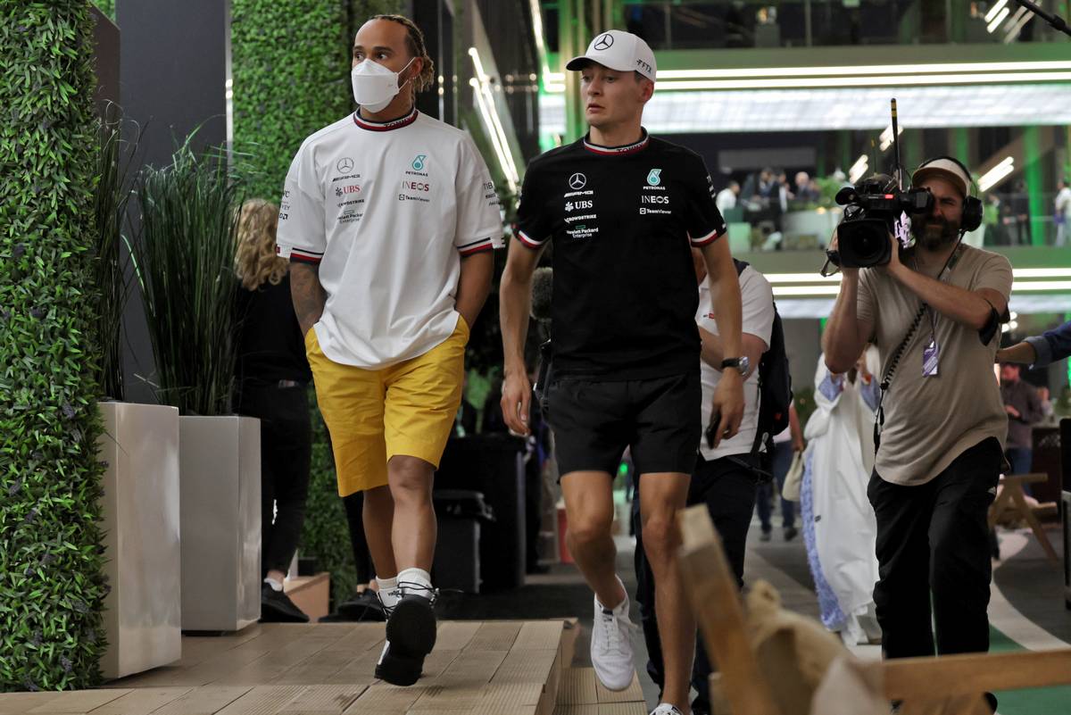 F1 teams unanimously agree to continue Saudi Arabian GP weekend