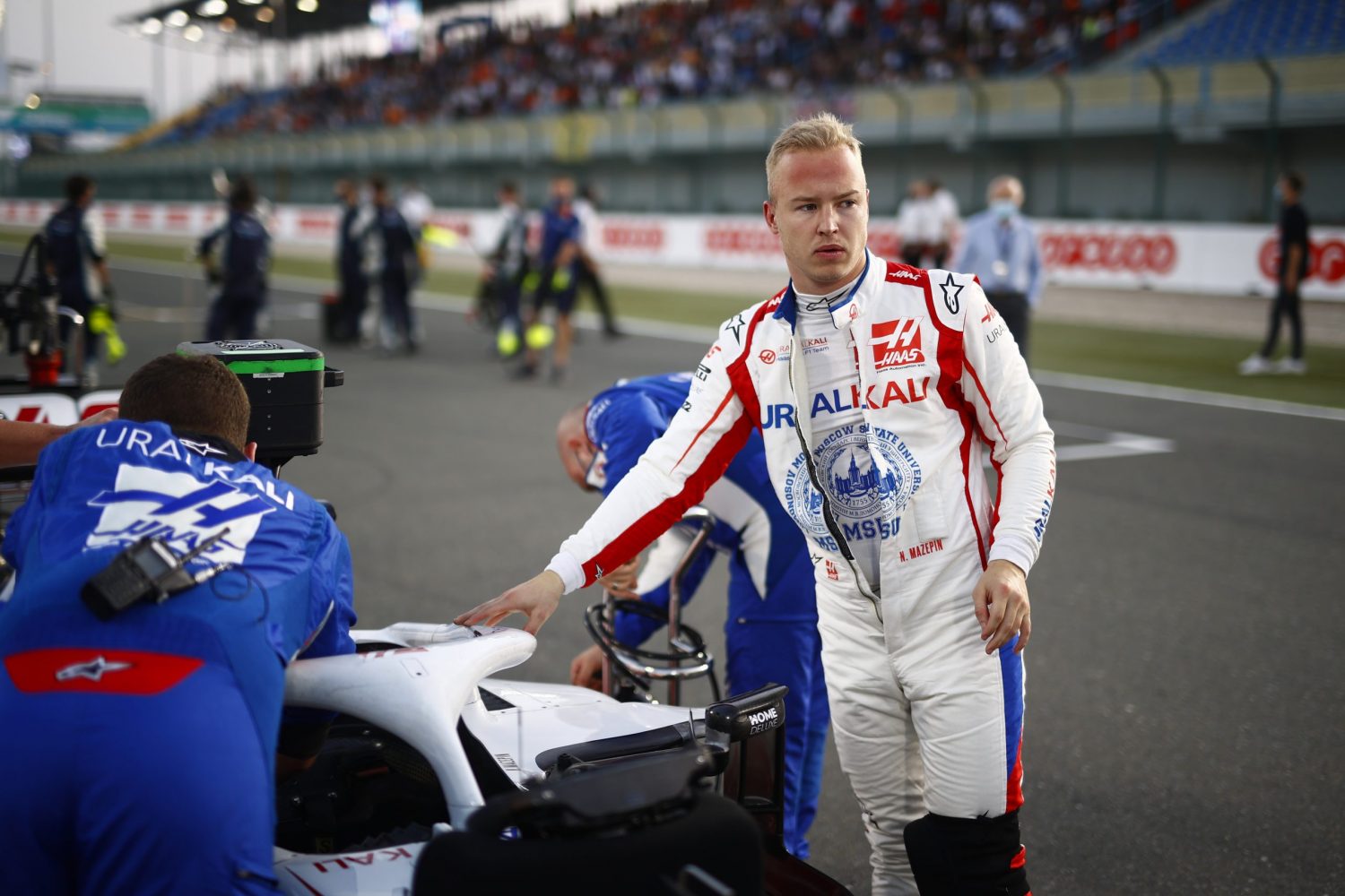 Official: Haas terminates Nikita Mazepin’s contract