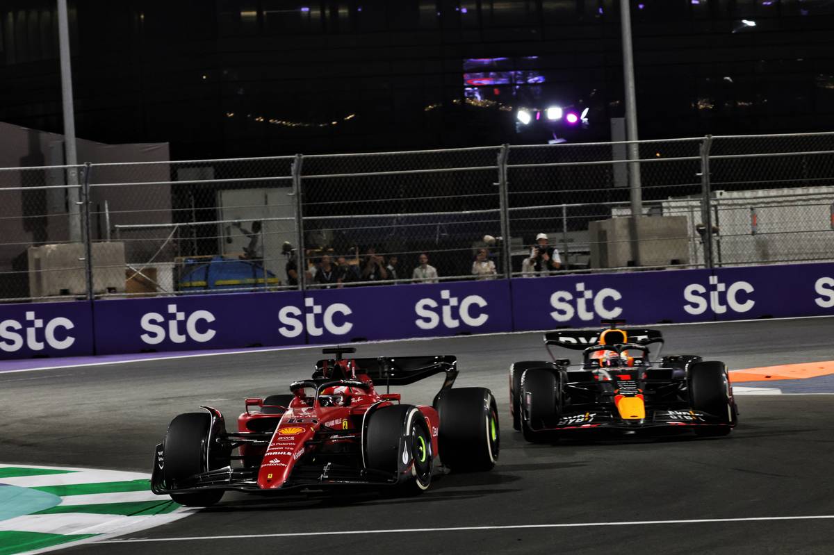 Verstappen an ‘absolute nuisance’ on Safety Car restarts – Palmer