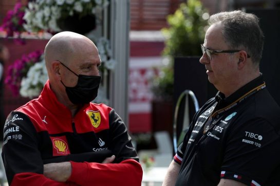 (L to R): Jock Clear (GBR) Ferrari Engineering Director with Ron Meadows (GBR) Mercedes GP Team Manager.
06.04.2022. Formula 1 World Championship, Rd 3, Australian Grand Prix, Albert Park, Melbourne, Australia, Preparation Day.
- www.xpbimages.com, EMail: requests@xpbimages.com © Copyright: Coates / XPB Images