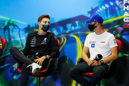 (L to R): George Russell (GBR) Mercedes AMG F1 and Mick Schumacher (GER) Haas F1 Team in the FIA Press Conference.
08.04.2022. Formula 1 World Championship, Rd 3, Australian Grand Prix, Albert Park, Melbourne, Australia, Practice Day.
- www.xpbimages.com, EMail: requests@xpbimages.com © Copyright: XPB Images