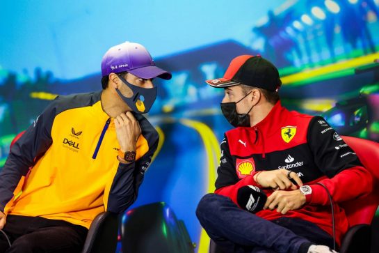 (L to R): Daniel Ricciardo (AUS) McLaren and Charles Leclerc (MON) Ferrari in the FIA Press Conference.
08.04.2022. Formula 1 World Championship, Rd 3, Australian Grand Prix, Albert Park, Melbourne, Australia, Practice Day.
- www.xpbimages.com, EMail: requests@xpbimages.com © Copyright: XPB Images