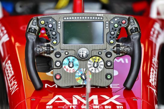 Alfa Romeo F1 Team C42 steering wheel.
09.04.2022. Formula 1 World Championship, Rd 3, Australian Grand Prix, Albert Park, Melbourne, Australia, Qualifying Day.
- www.xpbimages.com, EMail: requests@xpbimages.com © Copyright: Batchelor / XPB Images