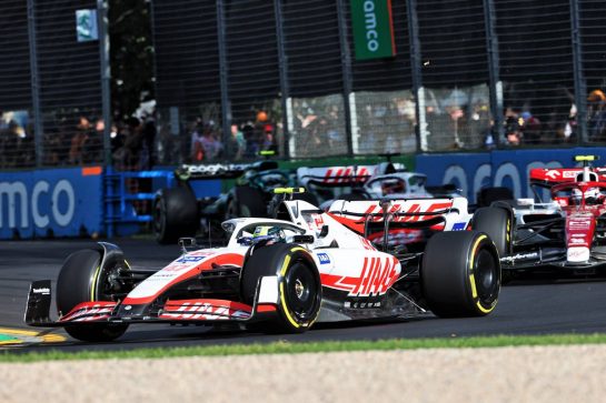 Mick Schumacher (GER) Haas VF-22.
10.04.2022. Formula 1 World Championship, Rd 3, Australian Grand Prix, Albert Park, Melbourne, Australia, Race Day.
- www.xpbimages.com, EMail: requests@xpbimages.com © Copyright: Charniaux / XPB Images