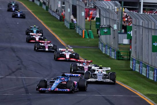 Fernando Alonso (ESP) Alpine F1 Team A522.
10.04.2022. Formula 1 World Championship, Rd 3, Australian Grand Prix, Albert Park, Melbourne, Australia, Race Day.
- www.xpbimages.com, EMail: requests@xpbimages.com © Copyright: Batchelor / XPB Images