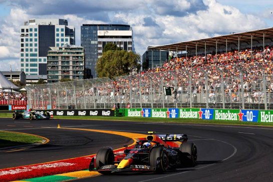 Sergio Perez (MEX) Red Bull Racing RB18.
10.04.2022. Formula 1 World Championship, Rd 3, Australian Grand Prix, Albert Park, Melbourne, Australia, Race Day.
- www.xpbimages.com, EMail: requests@xpbimages.com © Copyright: Batchelor / XPB Images