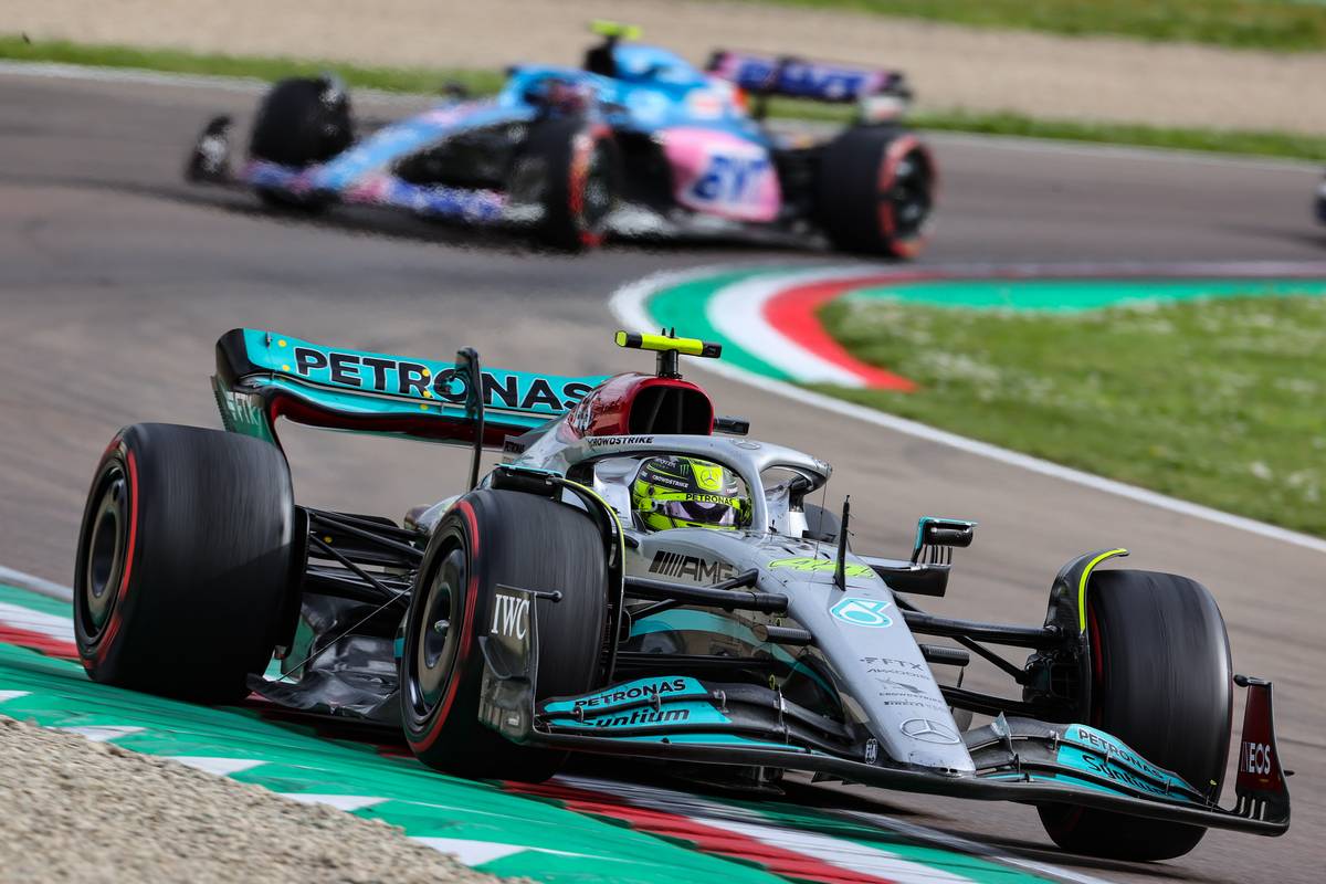 Villeneuve: Hamilton woes mean ‘big backlash’ for Mercedes