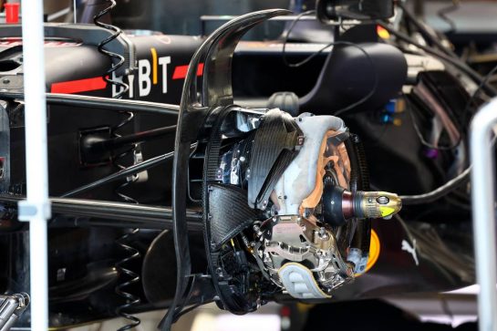 Red Bull Racing RB18 brake.
05.05.2022. Formula 1 World Championship, Rd 5, Miami Grand Prix, Miami, Florida, USA, Preparation Day.
- www.xpbimages.com, EMail: requests@xpbimages.com &copy; Copyright: Batchelor / XPB Images