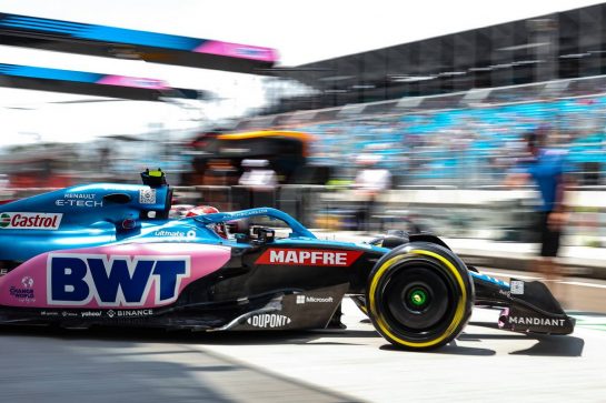 Esteban Ocon (FRA), Alpine F1 Team
06.05.2022. Formula 1 World Championship, Rd 5, Miami Grand Prix, Miami, Florida, USA, Practice Day.
- www.xpbimages.com, EMail: requests@xpbimages.com © Copyright: Charniaux / XPB Images