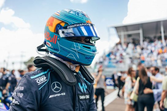 Alexander Albon (THA) Williams Racing on the grid.
08.05.2022. Formula 1 World Championship, Rd 5, Miami Grand Prix, Miami, Florida, USA, Race Day.
- www.xpbimages.com, EMail: requests@xpbimages.com © Copyright: Bearne / XPB Images