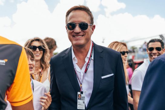 Tom Garfinkel (USA) Vice Chairman, President and Chief Executive Officer of the Miami Dolphins and Hard Rock Stadium on the grid.
08.05.2022. Formula 1 World Championship, Rd 5, Miami Grand Prix, Miami, Florida, USA, Race Day.
- www.xpbimages.com, EMail: requests@xpbimages.com © Copyright: Bearne / XPB Images