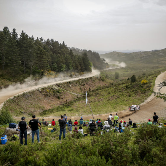 WRC – Evans extends Rally Portugal lead and heads Toyota 1-2-3