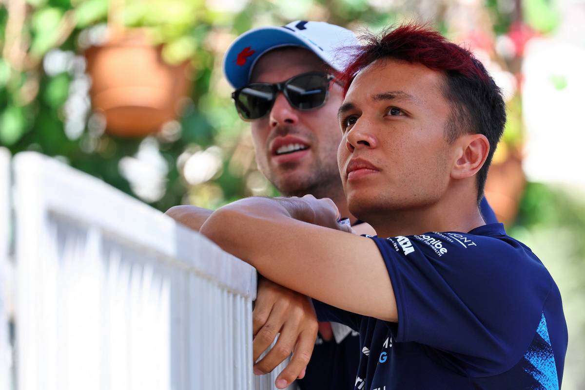 Alexander Albon (THA) Williams Racing and team mate Nicholas Latifi (CDN) Williams Racing. 11.06.2022. Formula 1 World Championship, Rd 8, Azerbaijan Grand Prix, Baku