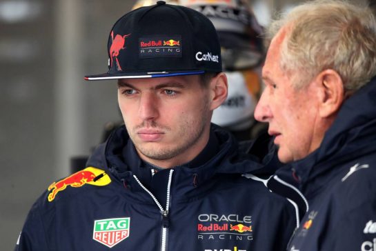 (L to R): Max Verstappen (NLD) Red Bull Racing with Dr Helmut Marko (AUT) Red Bull Motorsport Consultant.
18.06.2022. Formula 1 World Championship, Rd 9, Canadian Grand Prix, Montreal, Canada, Qualifying Day.
 - www.xpbimages.com, EMail: requests@xpbimages.com &copy; Copyright: Coates / XPB Images