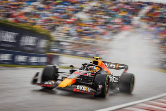 Sergio Perez (MEX) Red Bull Racing RB18.
18.06.2022. Formula 1 World Championship, Rd 9, Canadian Grand Prix, Montreal, Canada, Qualifying Day.
- www.xpbimages.com, EMail: requests@xpbimages.com &copy; Copyright: Bearne / XPB Images