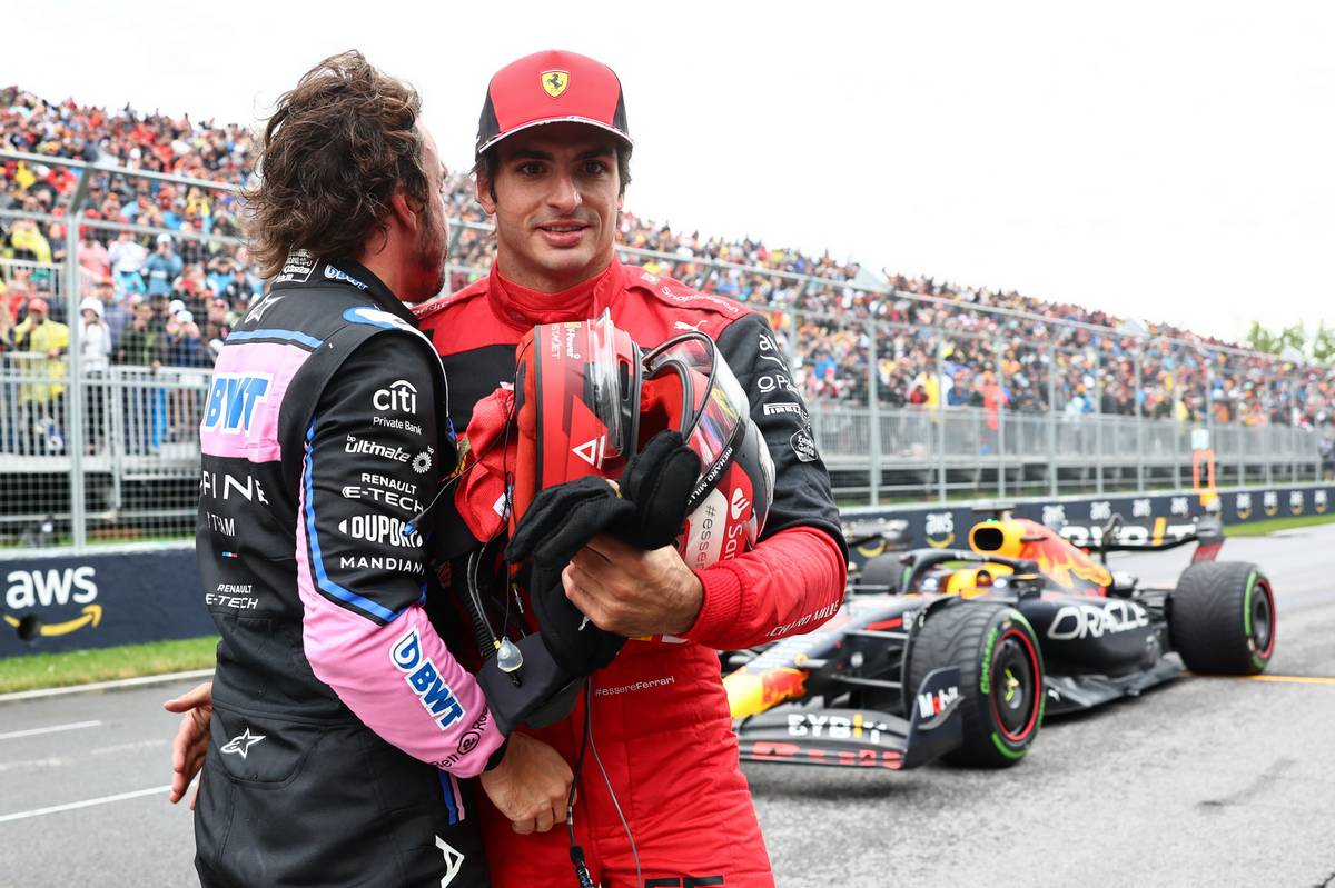 Sainz blames final lap mistake for missing front row