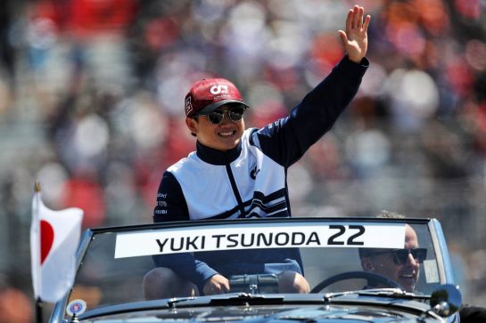 Yuki Tsunoda (JPN) AlphaTauri on the drivers parade.
19.06.2022. Formula 1 World Championship, Rd 9, Canadian Grand Prix, Montreal, Canada, Race Day.
 - www.xpbimages.com, EMail: requests@xpbimages.com &copy; Copyright: Coates / XPB Images