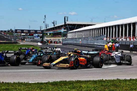 Lando Norris (GBR) McLaren MCL36 at the start of the race.
19.06.2022. Formula 1 World Championship, Rd 9, Canadian Grand Prix, Montreal, Canada, Race Day.
- www.xpbimages.com, EMail: requests@xpbimages.com &copy; Copyright: Batchelor / XPB Images