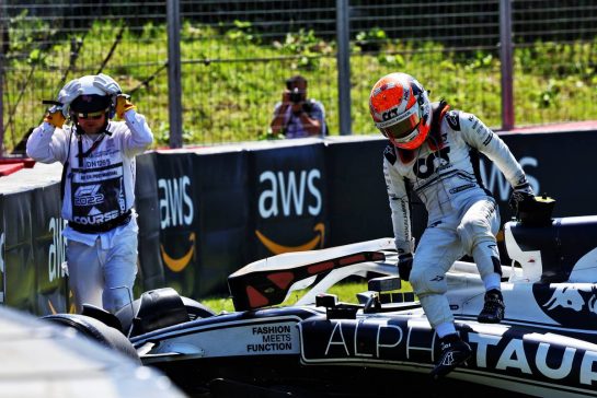 Yuki Tsunoda (JPN) AlphaTauri AT03 crashed out of the race.
19.06.2022. Formula 1 World Championship, Rd 9, Canadian Grand Prix, Montreal, Canada, Race Day.
- www.xpbimages.com, EMail: requests@xpbimages.com &copy; Copyright: Charniaux / XPB Images