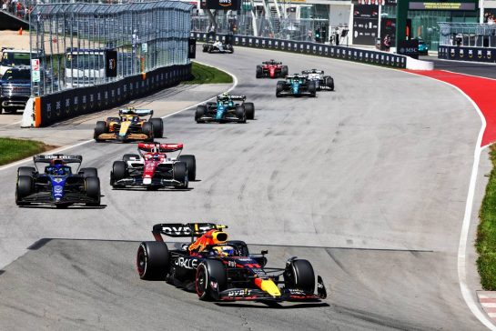 Sergio Perez (MEX) Red Bull Racing RB18.
19.06.2022. Formula 1 World Championship, Rd 9, Canadian Grand Prix, Montreal, Canada, Race Day.
- www.xpbimages.com, EMail: requests@xpbimages.com &copy; Copyright: Charniaux / XPB Images