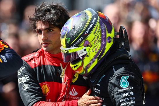 Lewis Hamilton (GBR), Mercedes AMG F1  and Carlos Sainz Jr (ESP), Scuderia Ferrari 
19.06.2022. Formula 1 World Championship, Rd 9, Canadian Grand Prix, Montreal, Canada, Race Day.
- www.xpbimages.com, EMail: requests@xpbimages.com &copy; Copyright: Charniaux / XPB Images