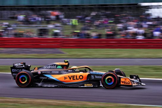 Lando Norris (GBR) McLaren MCL36.
01.07.2022. Formula 1 World Championship, Rd 10, British Grand Prix, Silverstone, England, Practice Day.
- www.xpbimages.com, EMail: requests@xpbimages.com &copy; Copyright: Moy / XPB Images
