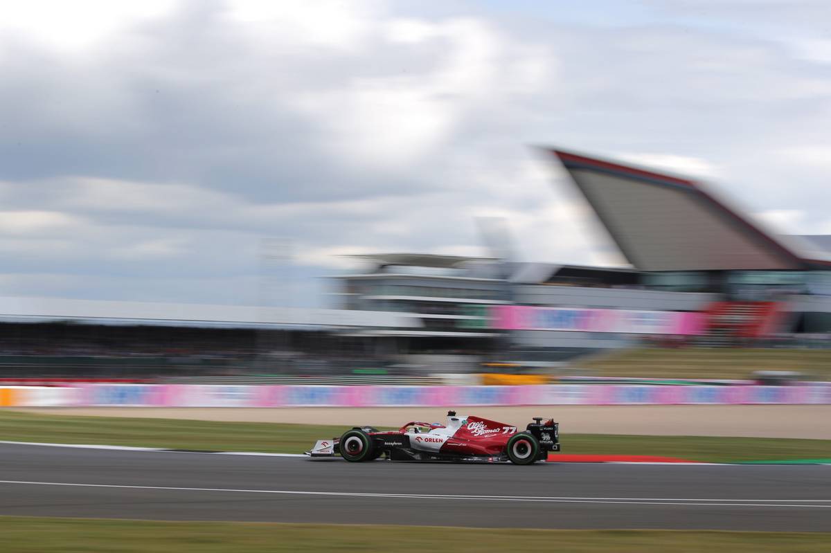 Sainz fastest, Hamilton and Norris quick in Silverstone FP2
