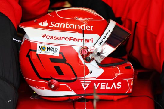 The helmet of Charles Leclerc (MON) Ferrari.
01.07.2022. Formula 1 World Championship, Rd 10, British Grand Prix, Silverstone, England, Practice Day.
- www.xpbimages.com, EMail: requests@xpbimages.com &copy; Copyright: Batchelor / XPB Images
