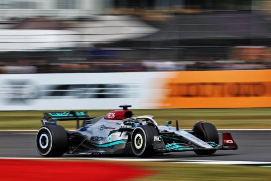 George Russell (GBR) Mercedes AMG F1 W13..
01.07.2022. Formula 1 World Championship, Rd 10, British Grand Prix, Silverstone, England, Practice Day.
- www.xpbimages.com, EMail: requests@xpbimages.com &copy; Copyright: Bearne / XPB Images