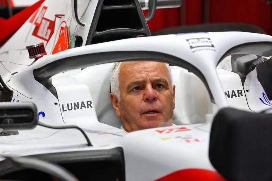 Derek Warwick (GBR) FIA Steward in a Haas VF-22.
31.07.2022. Formula 1 World Championship, Rd 13, Hungarian Grand Prix, Budapest, Hungary, Race Day.
- www.xpbimages.com, EMail: requests@xpbimages.com © Copyright: Batchelor / XPB Images
