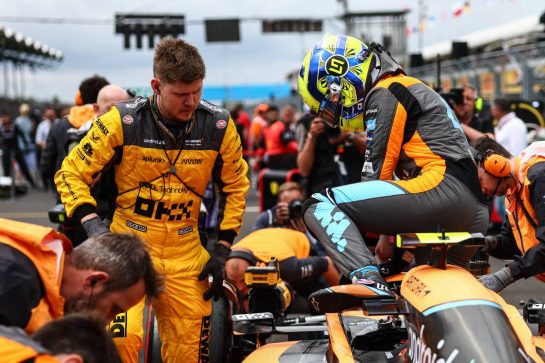 Lando Norris (GBR), McLaren F1 Team
31.07.2022. Formula 1 World Championship, Rd 13, Hungarian Grand Prix, Budapest, Hungary, Race Day.
- www.xpbimages.com, EMail: requests@xpbimages.com © Copyright: Charniaux / XPB Images