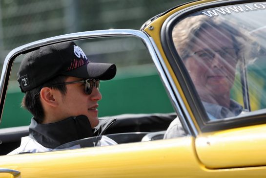 Guanyu Zhou (CHN) Alfa Romeo F1 Team on the drivers parade.
28.08.2022. Formula 1 World Championship, Rd 14, Belgian Grand Prix, Spa Francorchamps, Belgium, Race Day.
- www.xpbimages.com, EMail: requests@xpbimages.com © Copyright: Bearne / XPB Images