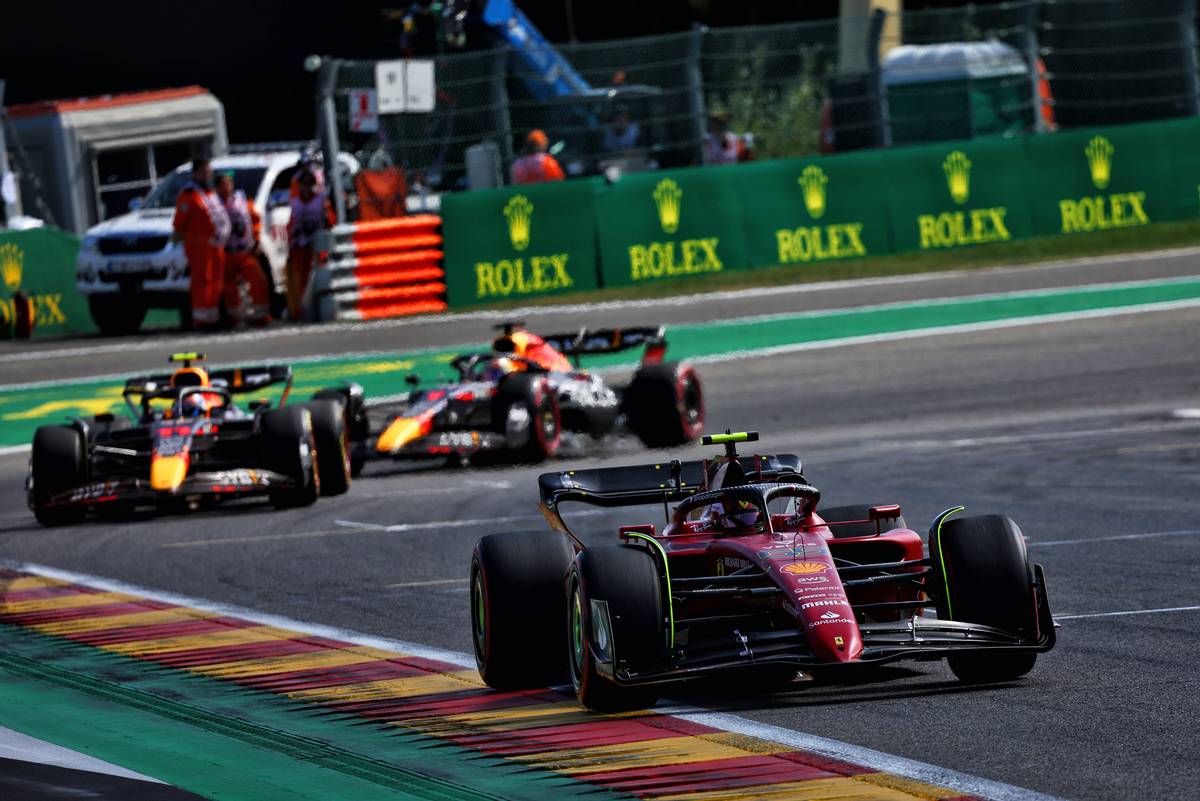 Sainz admits Red Bull ‘in a league of their own’ in Spa