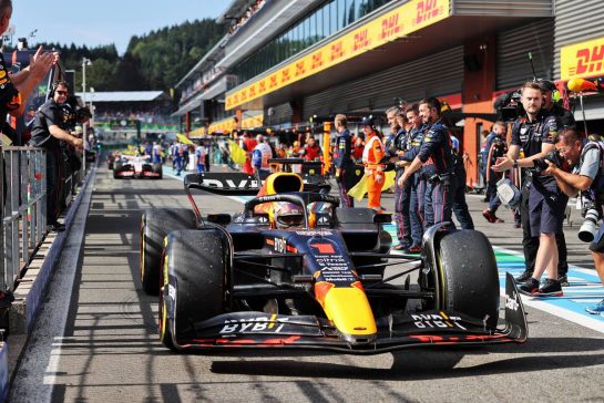 Race winner Max Verstappen (NLD) Red Bull Racing RB18 enters parc ferme.
28.08.2022. Formula 1 World Championship, Rd 14, Belgian Grand Prix, Spa Francorchamps, Belgium, Race Day.
- www.xpbimages.com, EMail: requests@xpbimages.com © Copyright: Moy / XPB Images