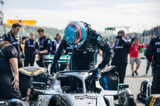 George Russell (GBR) Mercedes AMG F1 W13 on the grid.
28.08.2022. Formula 1 World Championship, Rd 14, Belgian Grand Prix, Spa Francorchamps, Belgium, Race Day.
- www.xpbimages.com, EMail: requests@xpbimages.com © Copyright: Bearne / XPB Images