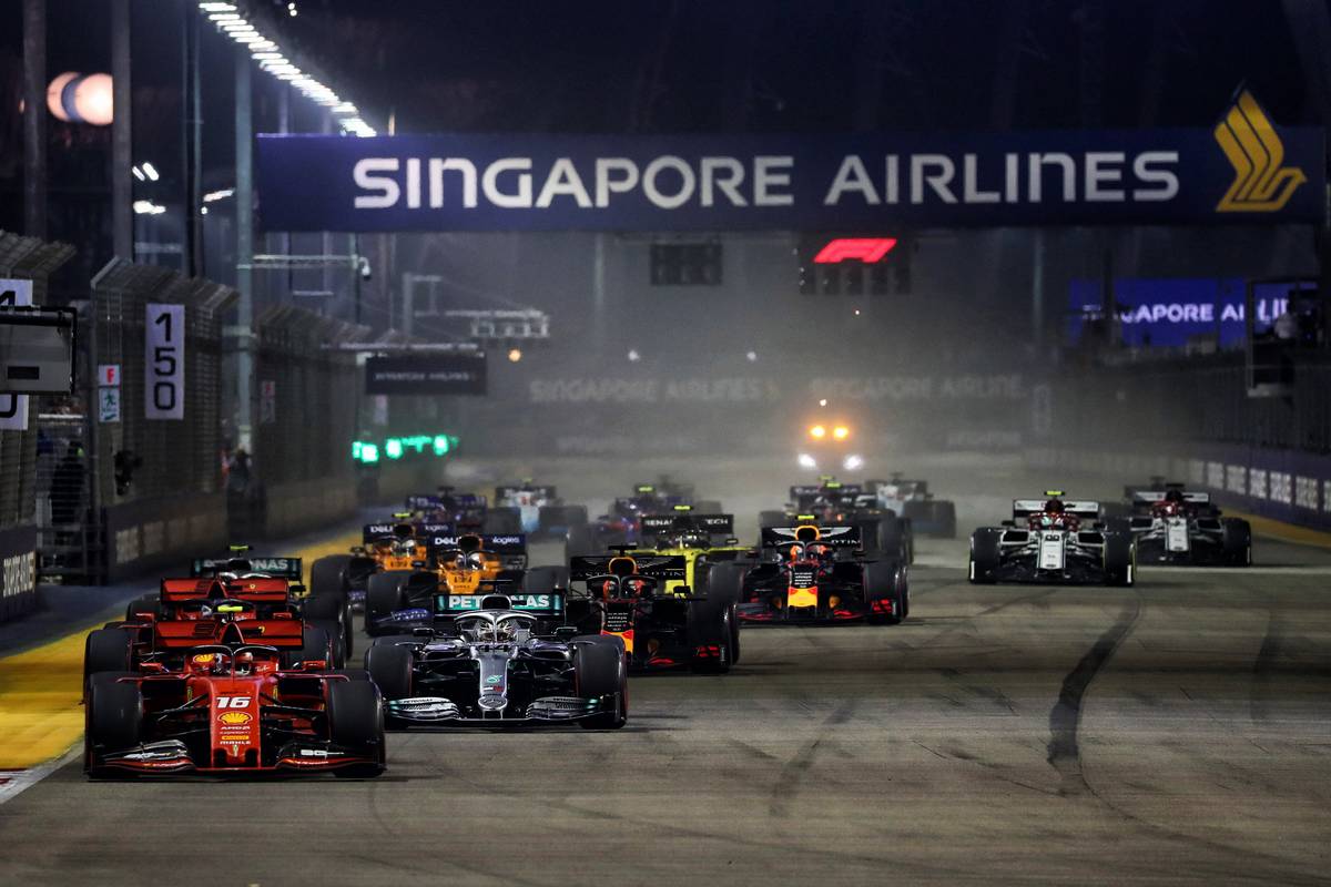 Ocon predicts ‘tricky’ Singapore GP with ‘go-karts on kerbs’