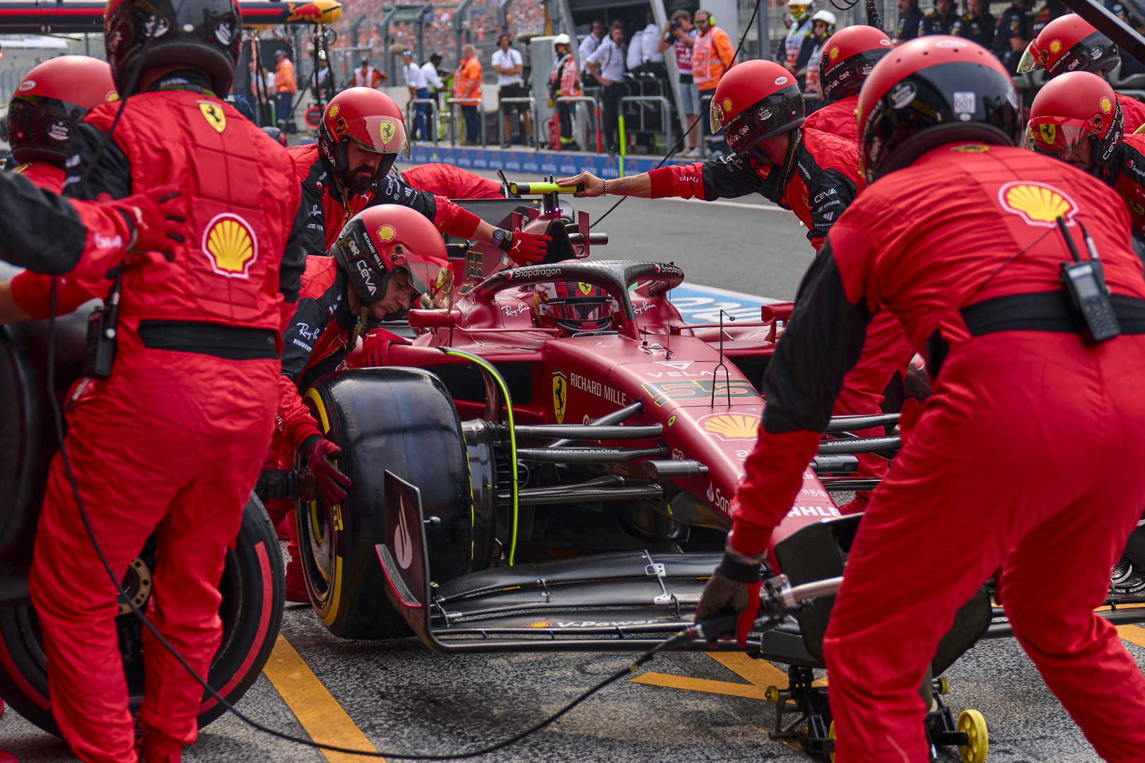 Ferrari strategist explains Sainz pit stop blunder at Zandvoort