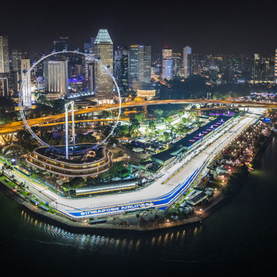 Schumacher familiar with Singapore airport, not the track