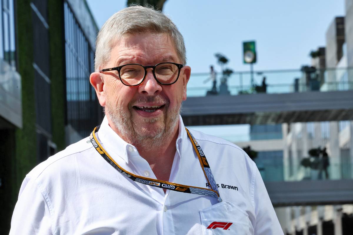 Brawn rejects Vettel’s pitch in favour of V10 engines