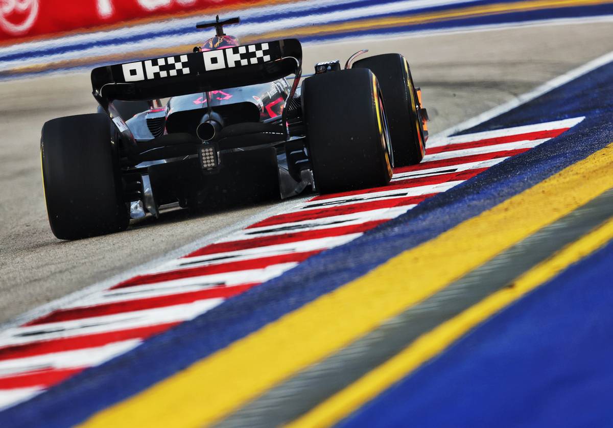 Daniel Ricciardo (AUS) McLaren MCL36. 30.09.2022. Formula 1 World Championship, Rd 17, Singapore Grand Prix, Marina Bay Street Circuit, Singapore, Practice
