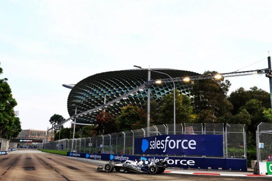 Pierre Gasly (FRA) AlphaTauri AT03.
30.09.2022. Formula 1 World Championship, Rd 17, Singapore Grand Prix, Marina Bay Street Circuit, Singapore, Practice Day.
- www.xpbimages.com, EMail: requests@xpbimages.com © Copyright: Coates / XPB Images