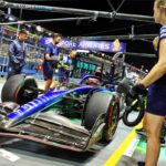 Sainz and Leclerc go top after dark in Singapore FP2