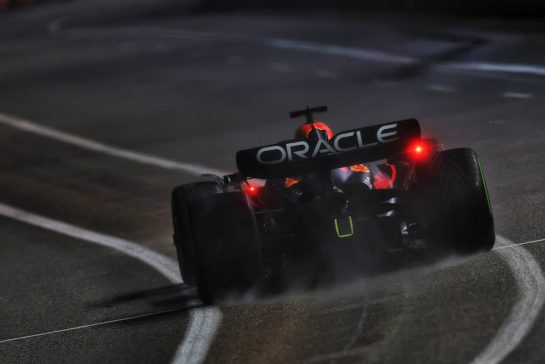 Max Verstappen (NLD) Red Bull Racing RB18.
01.10.2022. Formula 1 World Championship, Rd 17, Singapore Grand Prix, Marina Bay Street Circuit, Singapore, Qualifying Day.
- www.xpbimages.com, EMail: requests@xpbimages.com &copy; Copyright: Moy / XPB Images