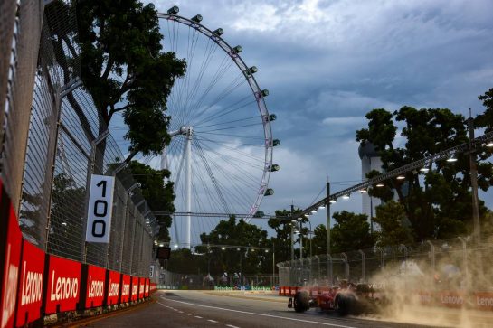 Carlos Sainz Jr (ESP), Scuderia Ferrari 
01.10.2022. Formula 1 World Championship, Rd 17, Singapore Grand Prix, Marina Bay Street Circuit, Singapore, Qualifying Day.
- www.xpbimages.com, EMail: requests@xpbimages.com &copy; Copyright: Charniaux / XPB Images
