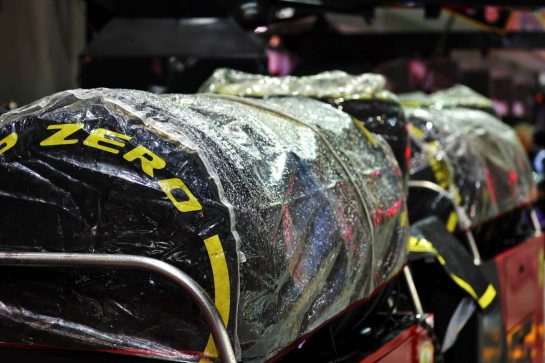 Circuit atmosphere - heavy rain delays the start of the race.
02.10.2022. Formula 1 World Championship, Rd 17, Singapore Grand Prix, Marina Bay Street Circuit, Singapore, Race Day.
 - www.xpbimages.com, EMail: requests@xpbimages.com &copy; Copyright: Coates / XPB Images
