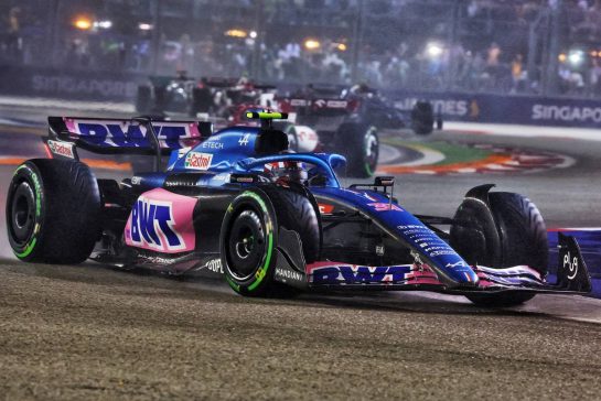 Esteban Ocon (FRA) Alpine F1 Team A522.
02.10.2022. Formula 1 World Championship, Rd 17, Singapore Grand Prix, Marina Bay Street Circuit, Singapore, Race Day.
- www.xpbimages.com, EMail: requests@xpbimages.com &copy; Copyright: Charniaux / XPB Images